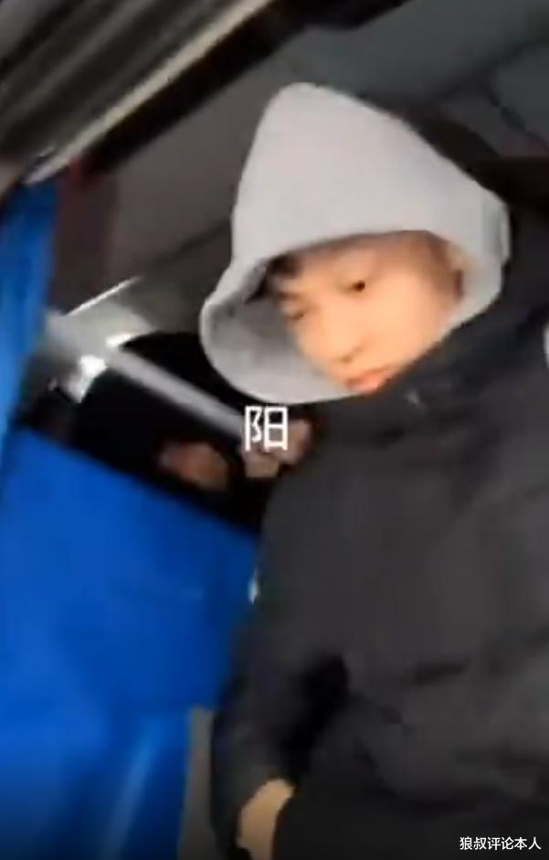 广东男篮|无视零下20℃！广东男篮人气爆棚，周鹏吓懵，胡明轩寸步难行，徐杰最意外