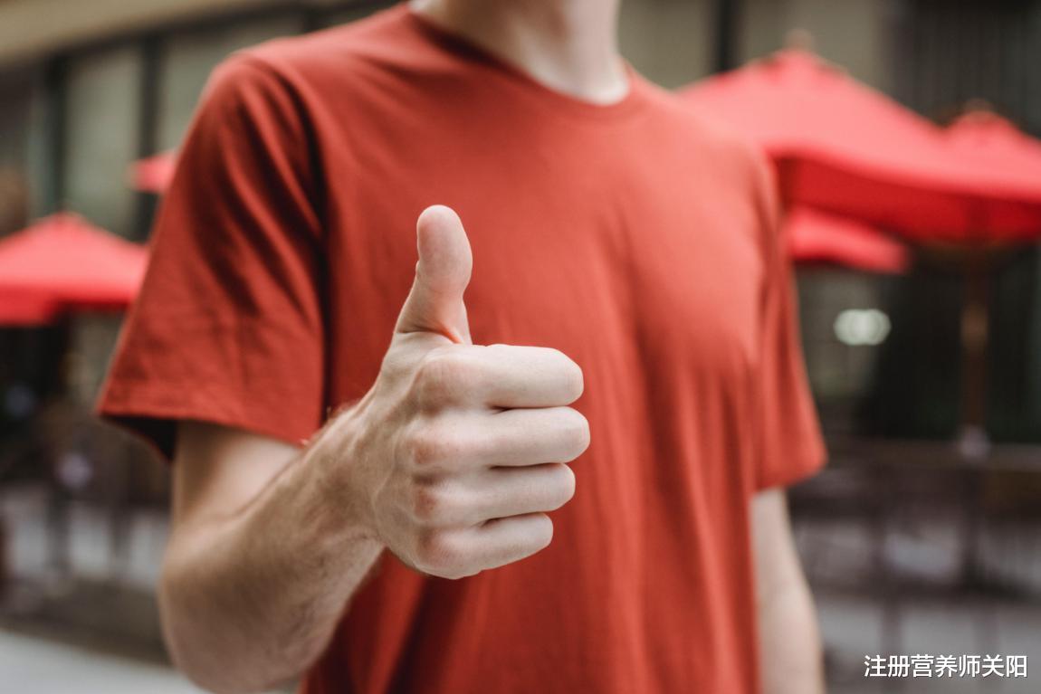 注册营养师关阳|夏天了还没瘦下来，奶茶瘾要怎么戒？第四点你也可以轻松做到！