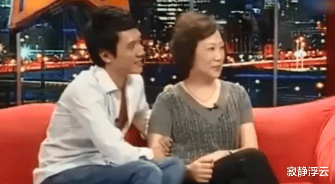 赵丽颖|赵丽颖为何拒绝新恋情，是对冯绍峰念念不忘？杨幂早已给出答案