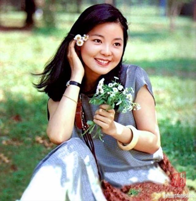 野生时尚颜究社 提到圆脸美人，我全家的审美都被她“拿捏”了