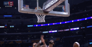 安东尼·戴维斯|5记暴扣！浓眉34分11板打爆太阳内线 被肘击面部+膝盖扭伤拦不住