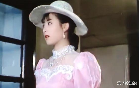 姐姐|又1个女星快要被人遗忘了，年轻时倾国倾城，今52岁儿女双全