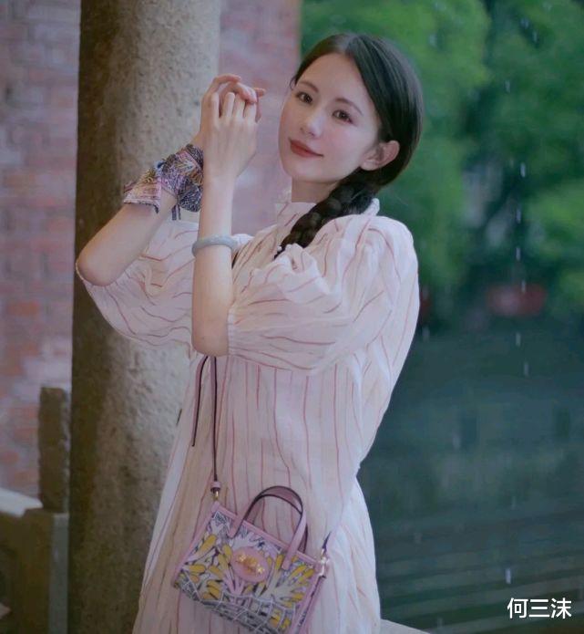 何三沫|女生可以尝试不同的穿搭风格,呈现不一样的气质,遇见更美的自己
