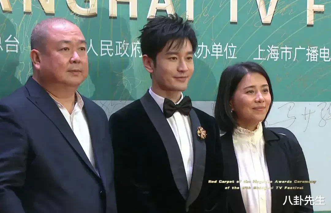 霍启刚|白玉兰颁奖礼：白百何穿深V秀事业线，《觉醒年代》成最大赢家