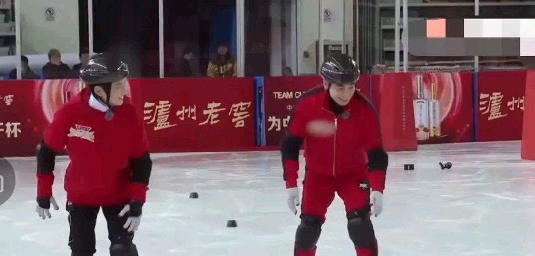 周深|周深深知为人处世之道？张歆艺瘦下来了？赵文卓多才多艺？