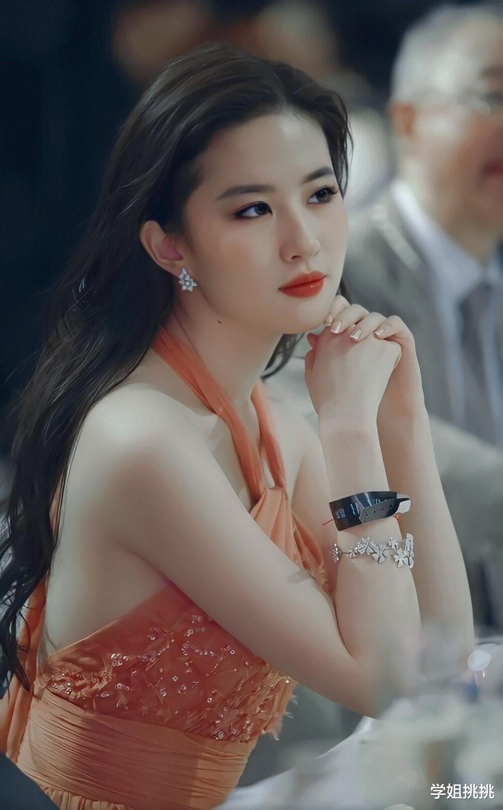 周洁琼|难怪代言要首选“三刘”，这3位的颜值和气质就没翻车过