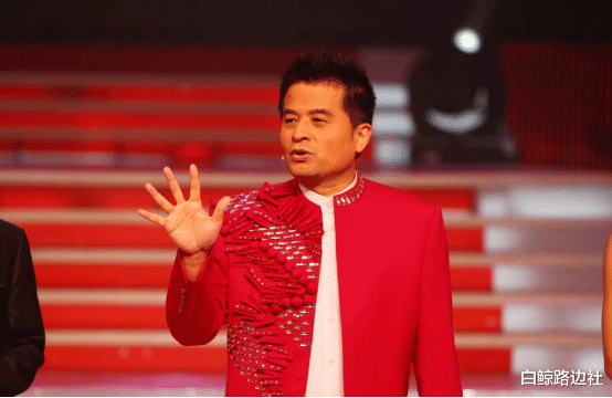 毕福剑|62岁毕福剑近照曝光!为侄子庆生现场题字,胡子拉碴眼睛似睁不开