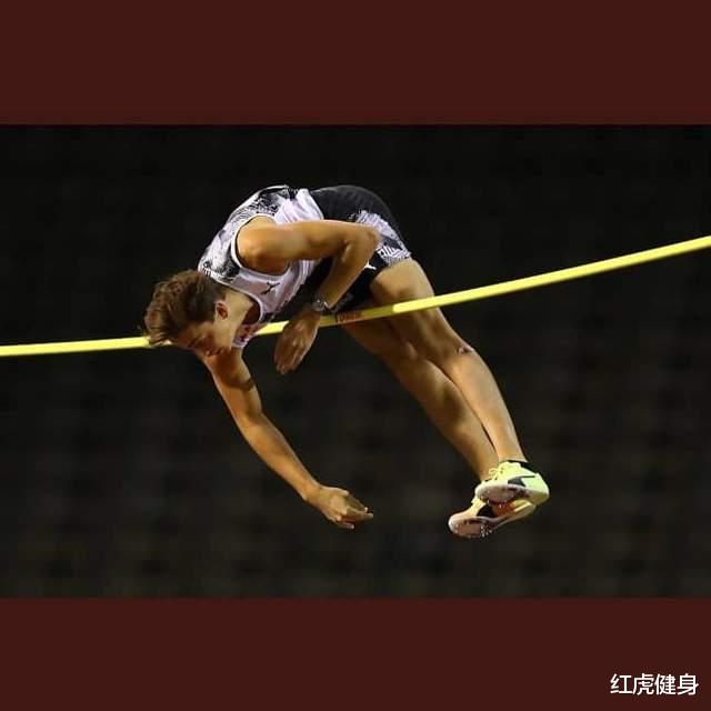 红虎健身|22岁的撑杆跳天才,世界纪录保持者,未来有望突破6米20