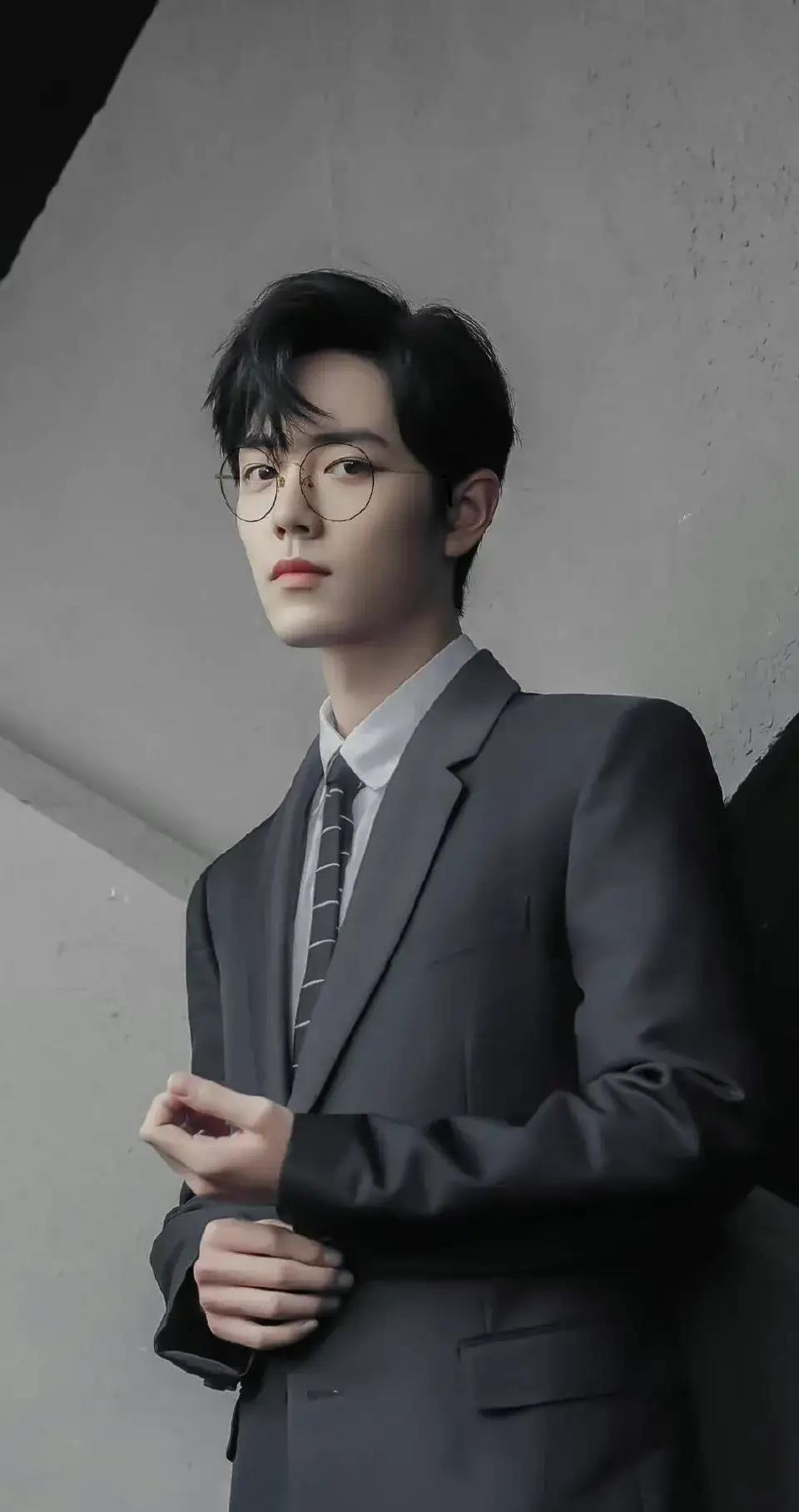 肖战|肖战粉丝有边界感且有分寸，喜欢就全力支持，不喜欢就一别两宽！