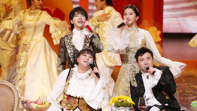 蔡萝莉|王牌家族“带不动”的嘉宾，给贾玲沈腾甩脸子，包袱沉还端架子？