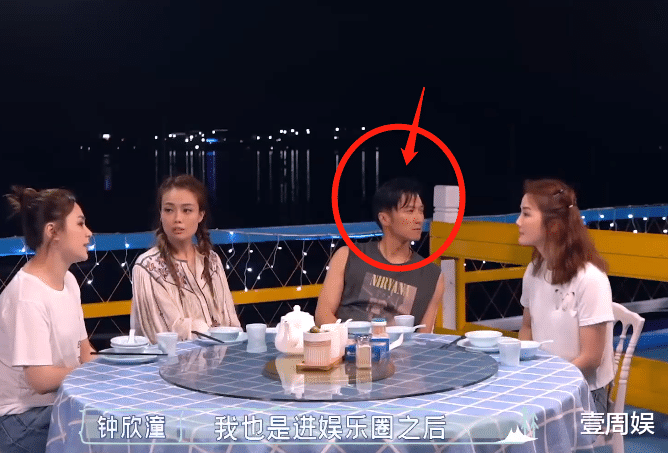 易烊千玺|阿娇提到童年生活，谢霆锋的反应太真实，想到了自己的儿子？