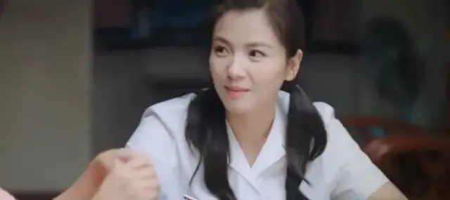 潘迎紫|没有少女感别硬凸！有人43岁演少女被嘲，有人50岁演少女“美到爆”