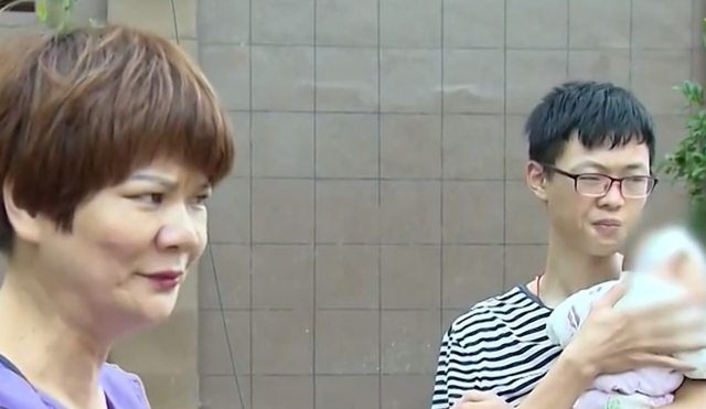 蓦然一牟 儿子女友意外怀孕，母亲连8万彩礼也不肯出，想要儿媳免费嫁进来