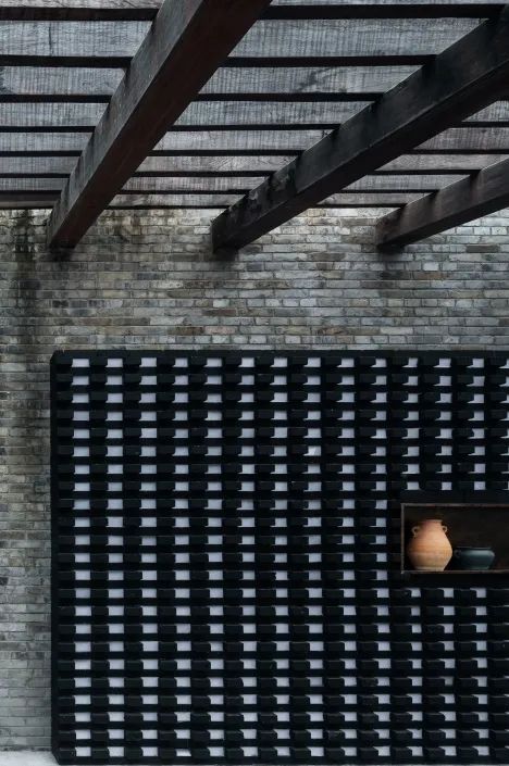 荐设 谢江明作品重庆天地餐厅：“雾食”，更务实