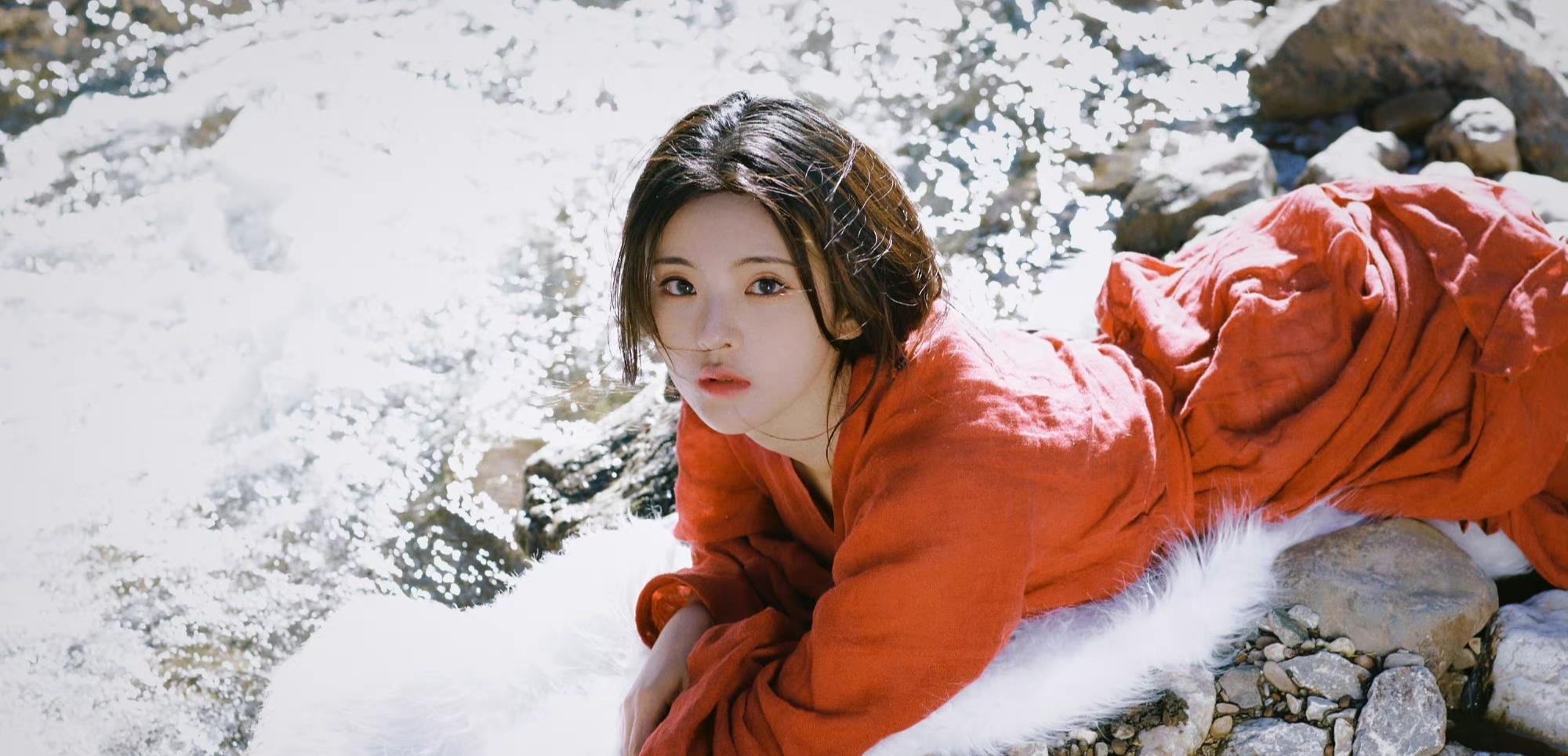 杨超越|杨超越丁禹兮将拍古装仙侠剧《一时冲动七世吉祥》