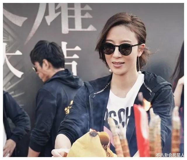 张云雷|13位香港艺人改名转运,陈小春新名字拗口,黎姿被老公要求改名