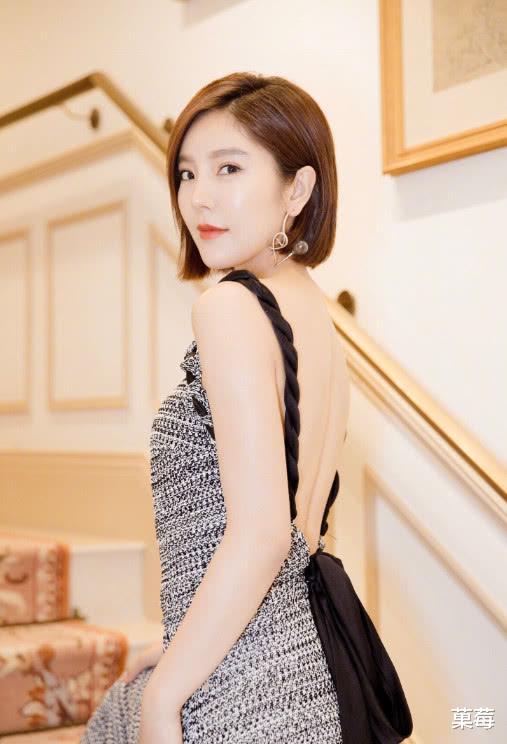 赵奕欢|赵奕欢直播健身获网友好评，凭借堪称完美的身材，成功圈粉