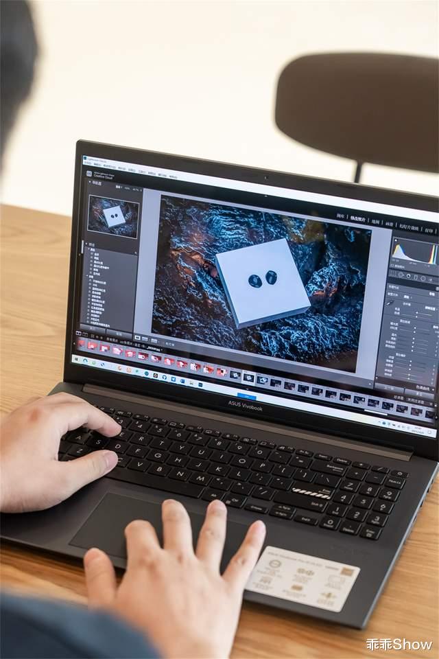 OLED|华硕无畏Pro15 锐龙版体验:可能是目前性价比较高的OLED笔电