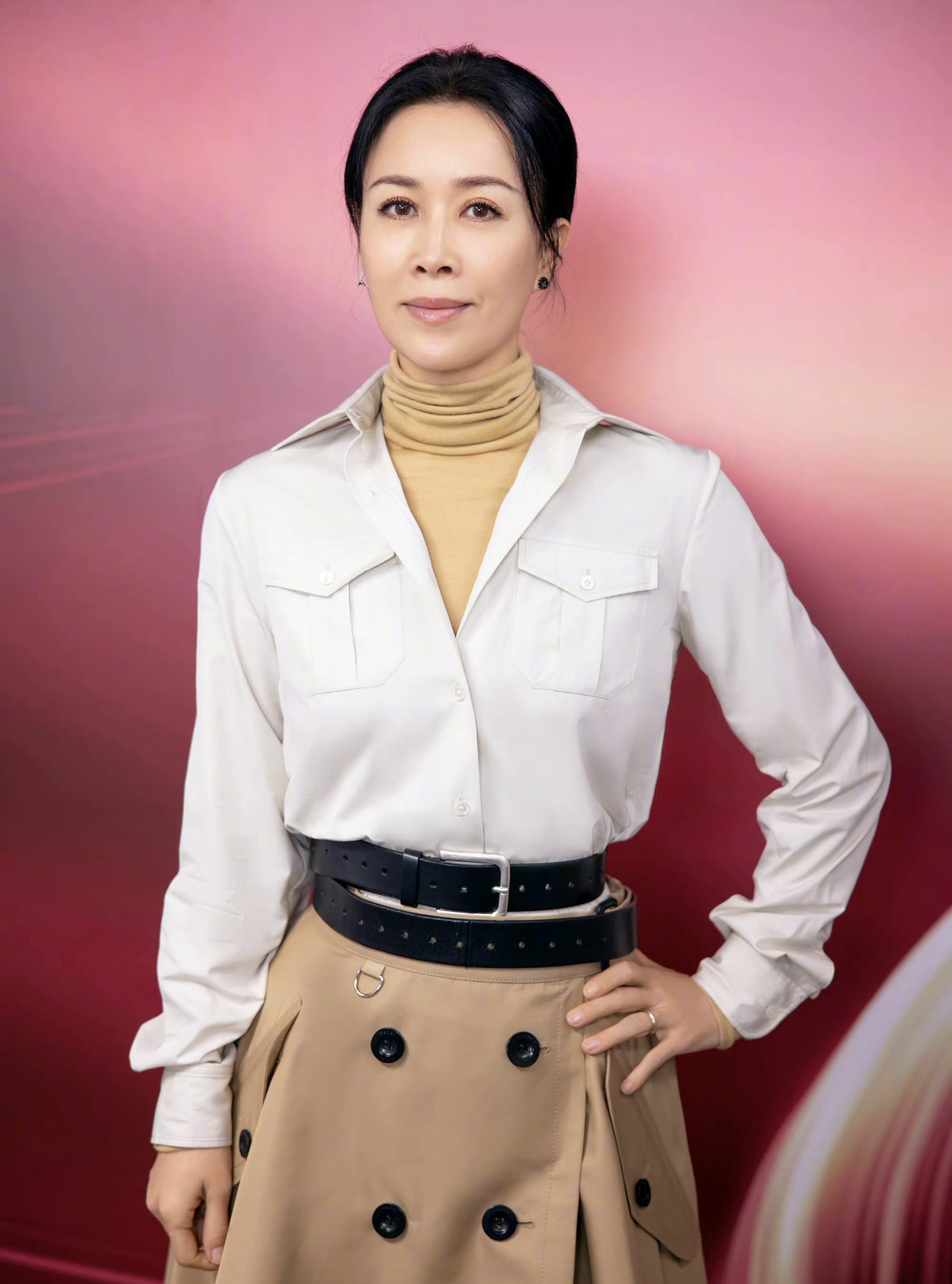 那英|孟桐一句承诺让那英走进婚姻，丈夫如何对待继子和亲生女儿？