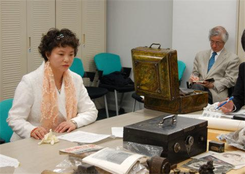 川岛芳子|川岛芳子没死？隐姓埋名到2006年，中日专家开馆验尸，结果有点意外