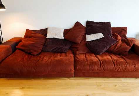 客厅万万不要摆这样的沙发,否则霉运连连,钱财尽失,穷苦一生!