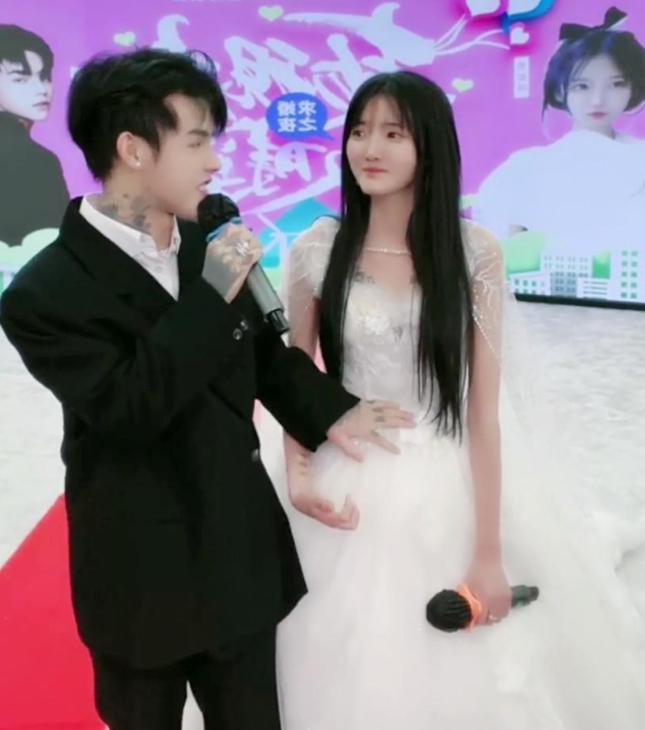 殷世航|殷世航被封号，直播5小时吸金4500万，扯下了网红捞钱“遮羞布”