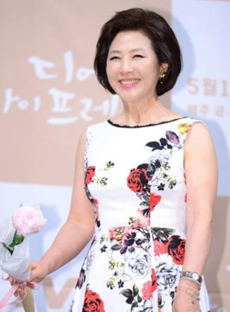 高斗心|她是“澡堂老板家的大儿媳”，高斗心选择离婚时，祖母都反对