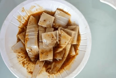 风铃快讯 榆林一刀刀碗托摊主被公诉、销售不符合安全标准食品罪被刑拘