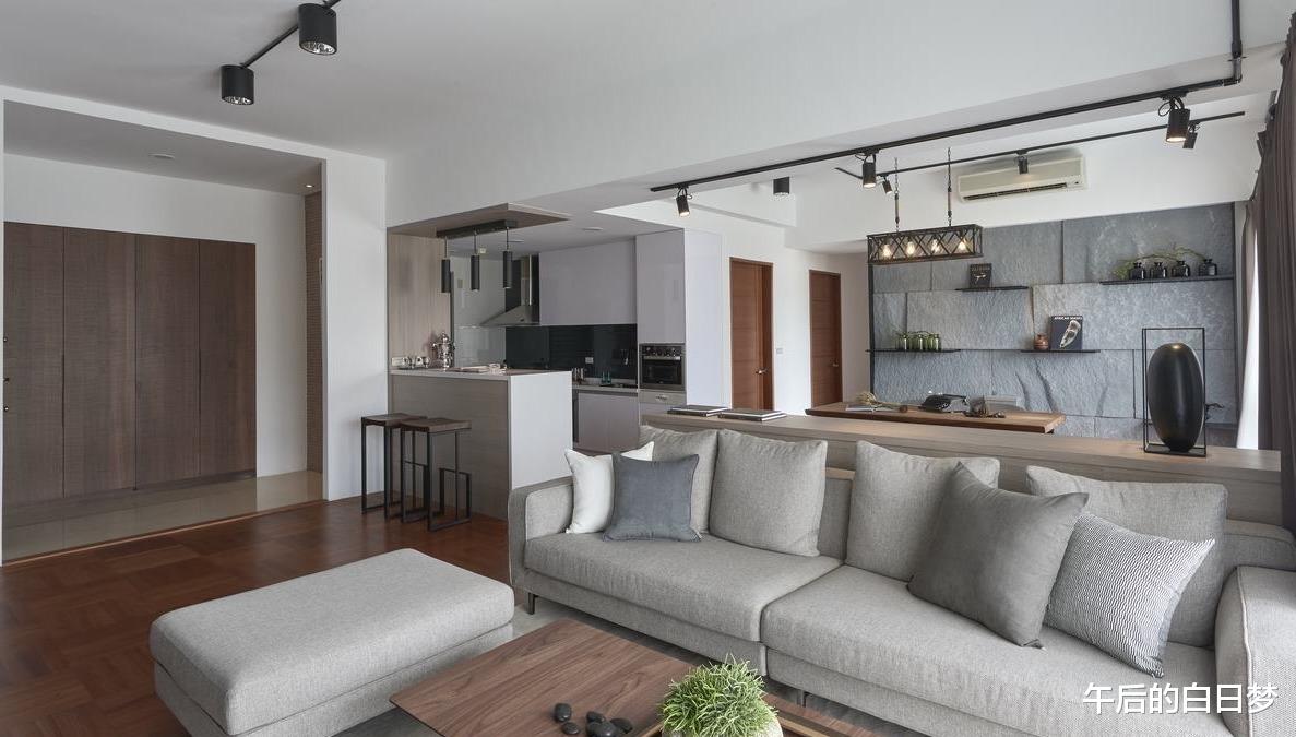 112㎡现代风二居，温润木质元素萦绕的舒适生活