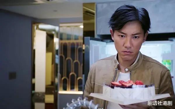 街拍|演技大爆发！TVB视帝老婆戏中小产大受打击，表情到位获网友大赞