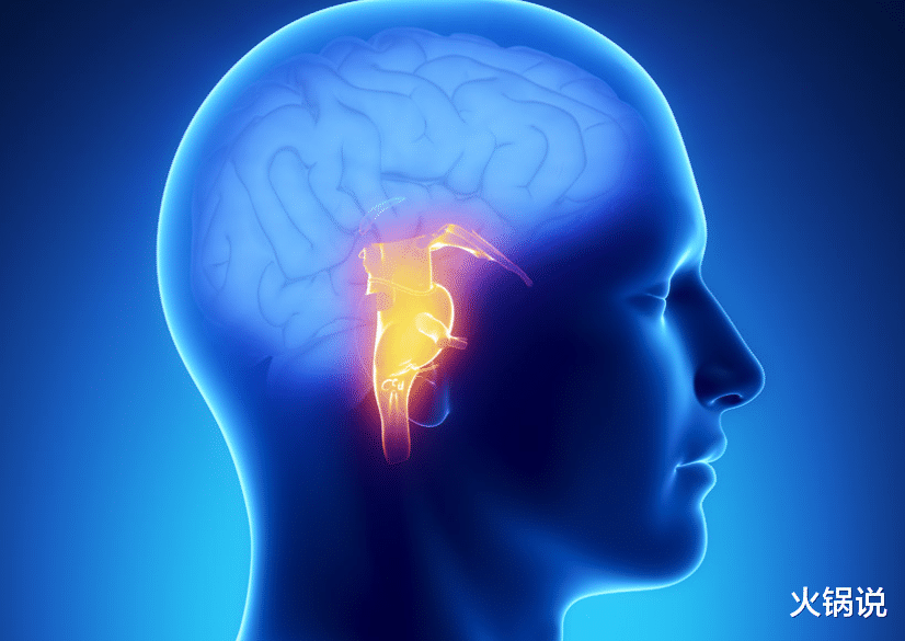 巨人症 他前半生是侏儒后半生是巨人，前后身高差94厘米，全球仅此一例