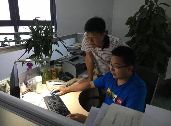 裁员|宇宙的尽头是编制？没错，话糙理不糙，没几个人赌得过命运