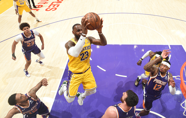 勒布朗·詹姆斯|首轮出局后！詹姆斯宣布决定，施罗德有点慌，浓眉为老大哥打圆场