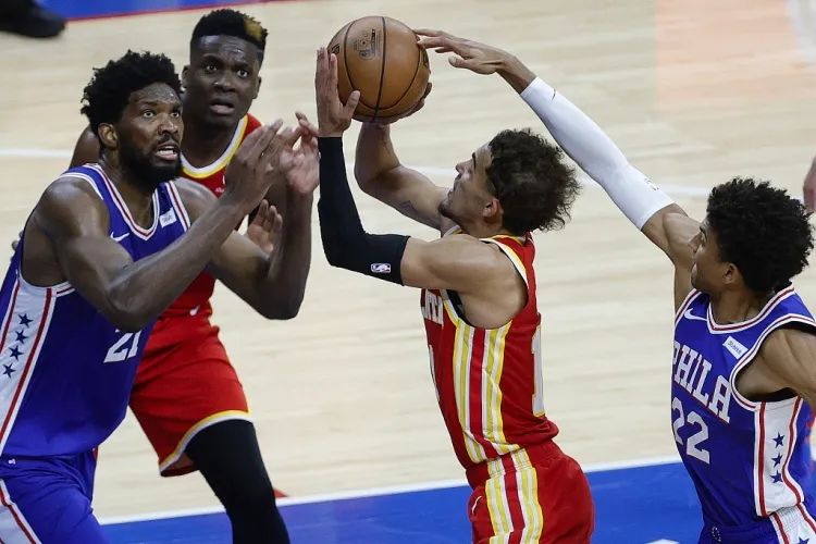 德懷特·霍華德|剛剛！霍華德終于爆了！100%命中率干翻東部新貴！湖人不該放走他