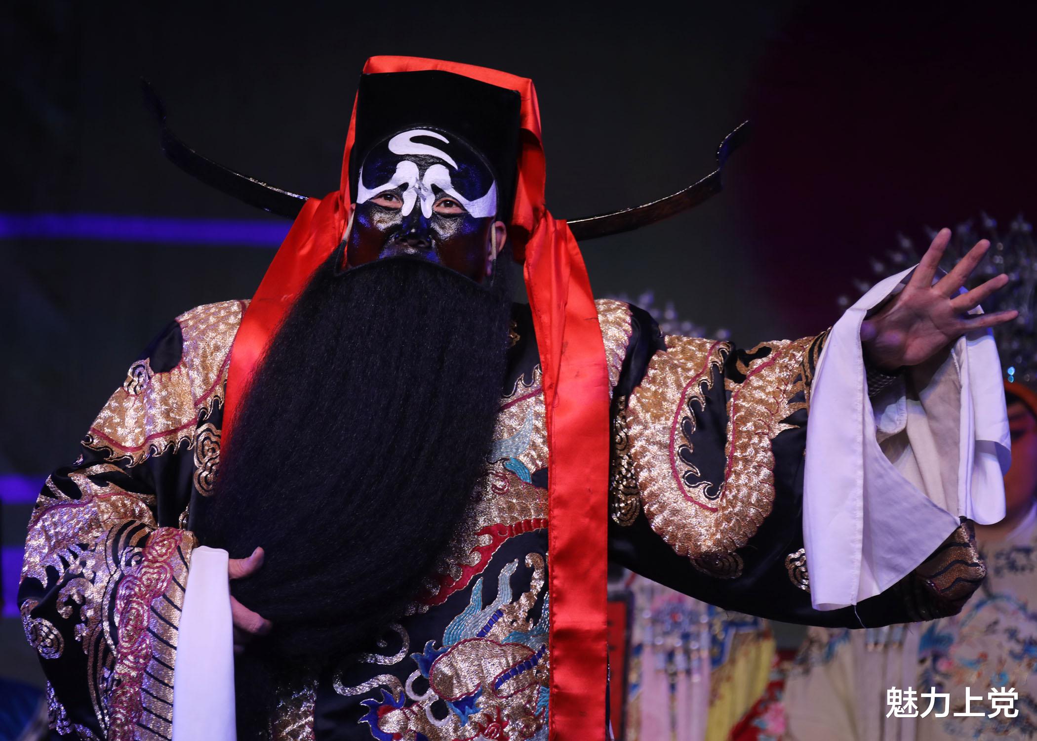 魅力上党 长治市上党梆子剧团走进潞州区屈家庄村惠民演出