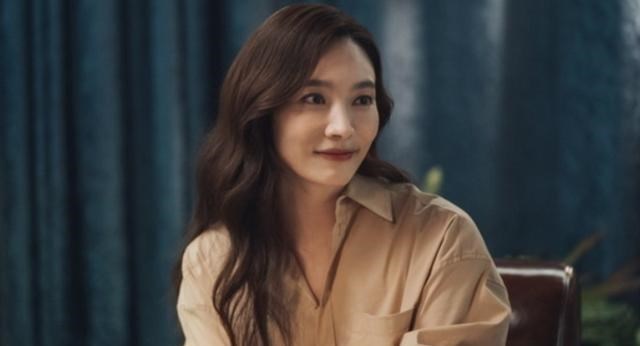 李敏英|女人就怕嫁错郎，13天短命婚姻后，45岁李敏英在家吃牛肉练普拉提