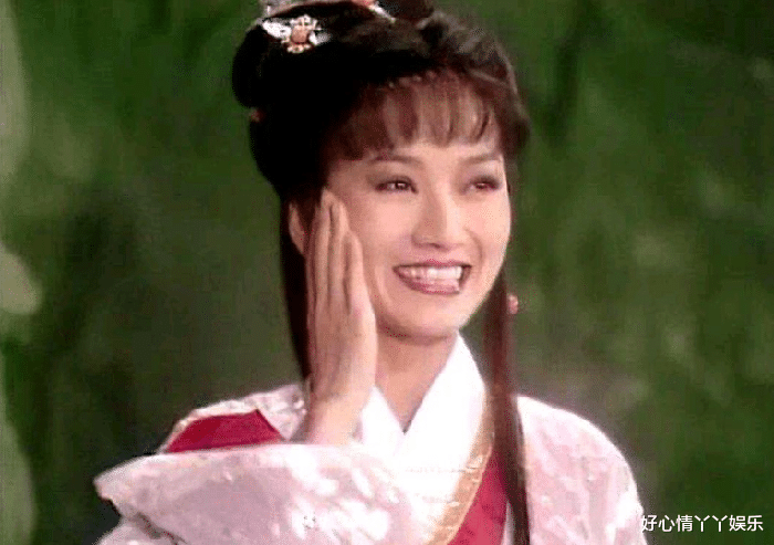 新白娘子传奇|新白娘子传奇：胡媚娘脸上的烧伤胎记是怎么来的？跟许仕林有关吗