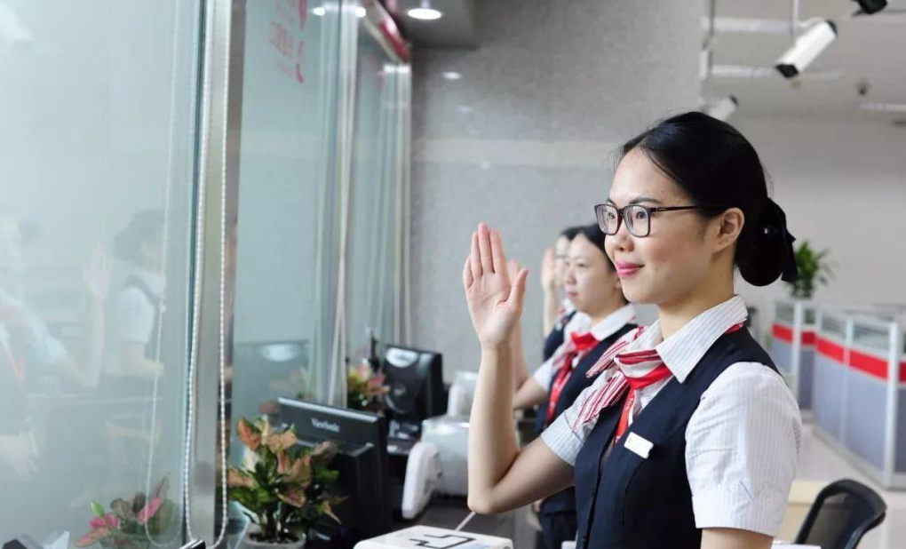 应届生|铁饭碗“春招”将开始，应届生优势大，考生们需知晓