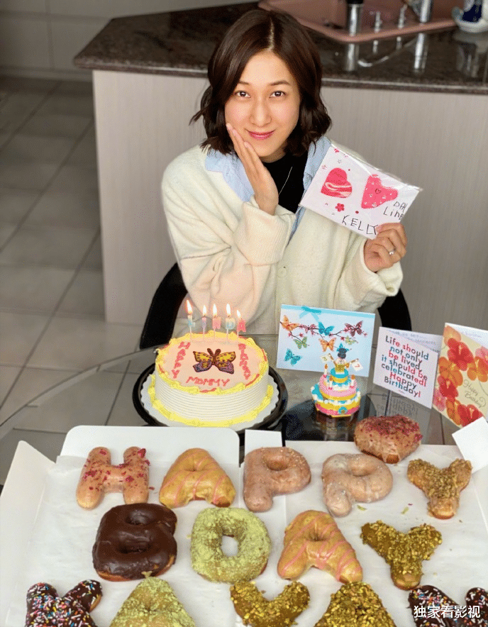 母亲节|母亲节宣布怀孕的女星：有豪门儿媳和最上镜港姐，准妈妈模样好美