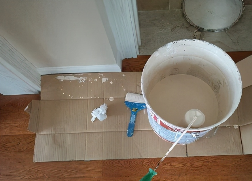 |墙面选择用乳胶漆，要注意这几个问题，才能做到光滑细腻不开裂