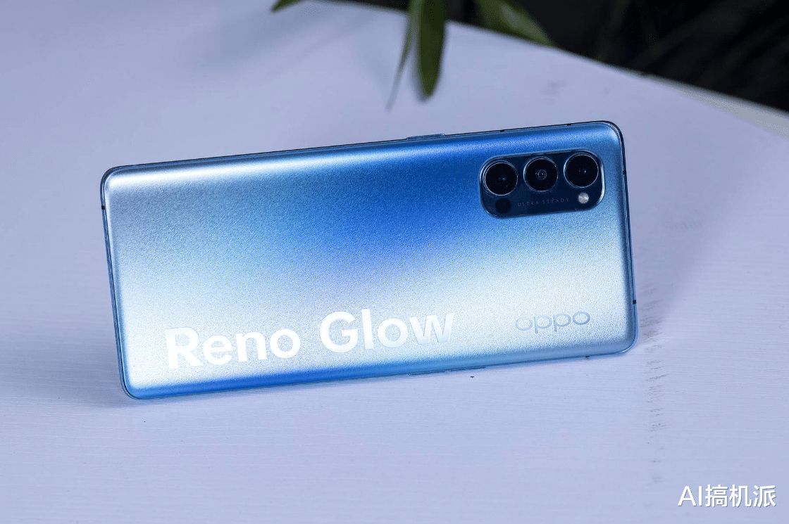 oppo reno|OPPO Reno 7真机亮相,颜值没得说,性能给力,11月25日发布!