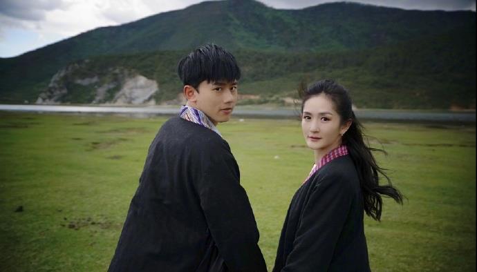 奶球妈咪聊|冰火两重天,主办方开庆功宴,谢娜陪老公就医!