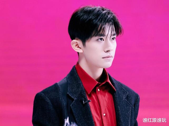 易烊千玺|3个月写错5次易烊千玺的名字！《嘉人》的道歉，还有意义吗？