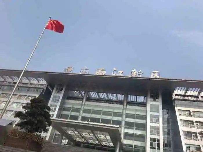 常青藤|会抢疯吧？北区成熟核心惊现百万级湖境三房