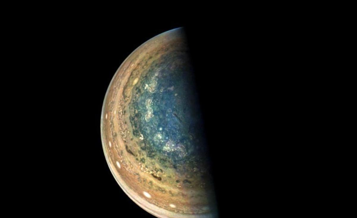 木星 若是向木星输入大量氧气,然后点燃,木星会成为一个“水球”吗?