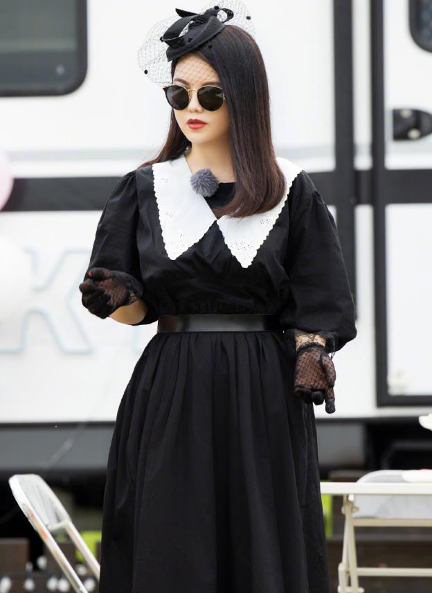 李湘|李湘终于减肥成功！粉嫩模样如少女，看完开始期待王诗龄长大