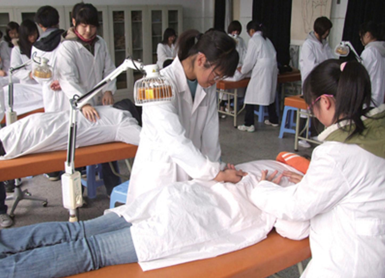 专升本|大学里的伪医学专业，听起来是学医，毕业找工作跟医生不沾边