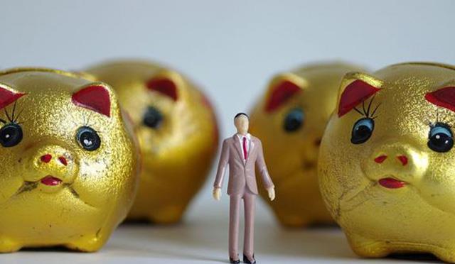 小超侃事|年轻一代开始存钱,月均1624元创“新高”?你“拖后腿”没?