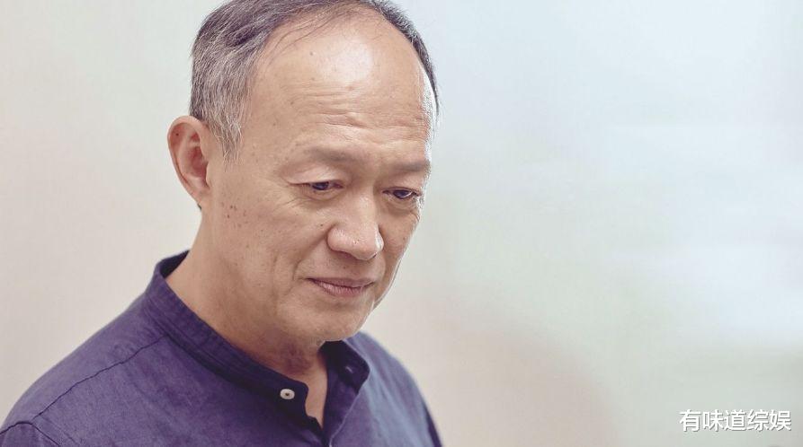 金士杰|57岁老戏骨娶22岁学生，60岁喜得龙凤胎，年近70为赚奶粉钱成这样