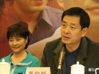 濮存昕|濮存昕：2岁患小儿麻痹，24岁娶营级干部，68岁还在照顾病母